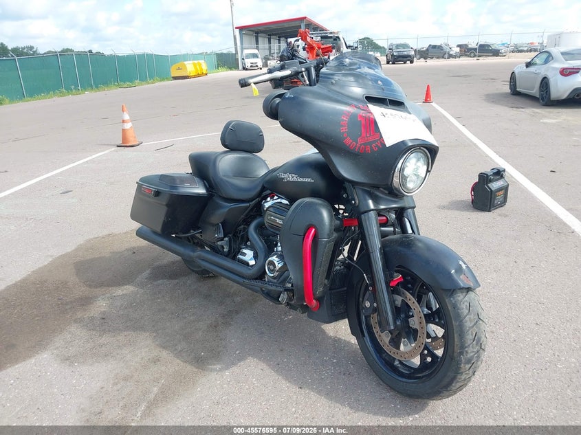 2017 Harley-davidson Flhxs