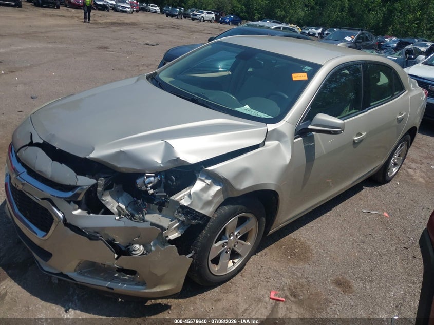 2015 CHEVROLET MALIBU auction photo 2