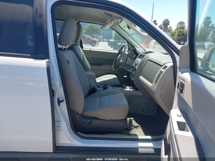 2010 FORD ESCAPE HYBRID auction photo 5