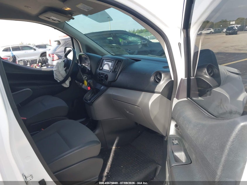 2018 NISSAN NV200 auction photo 5
