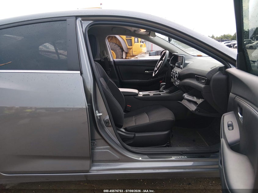 2024 NISSAN SENTRA auction photo 5