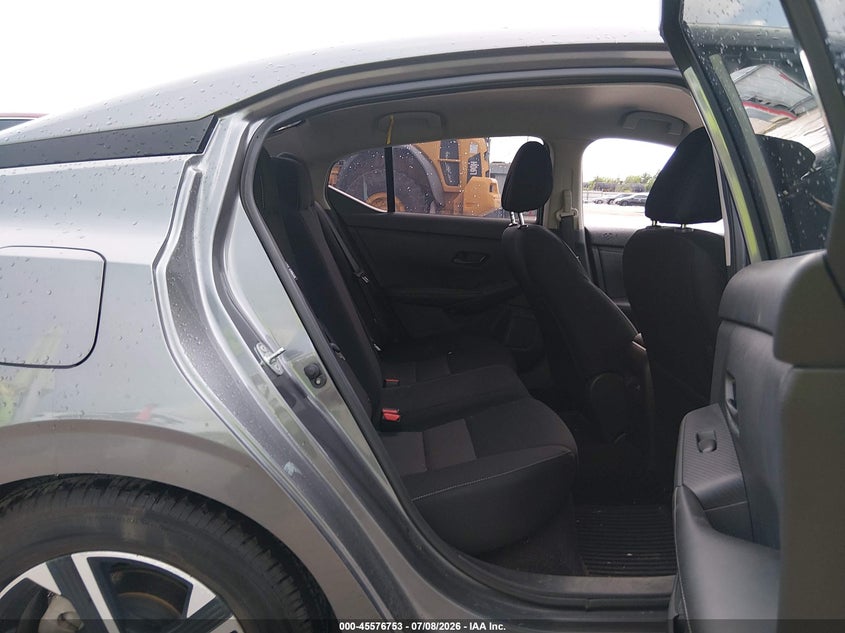 2024 NISSAN SENTRA auction photo 8