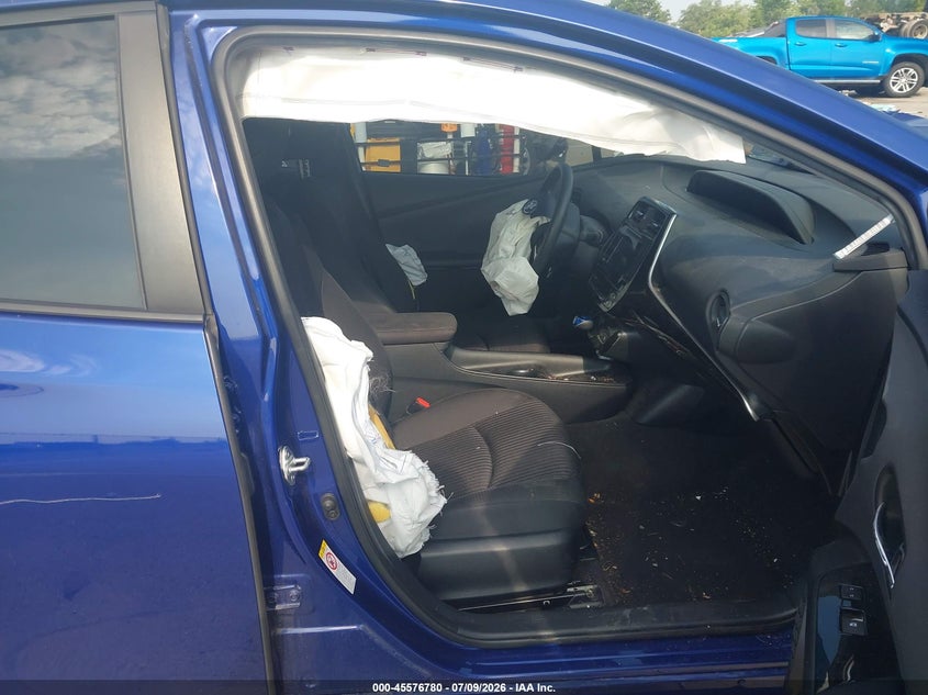 TOYOTA PRIUS - zdjęcie 5