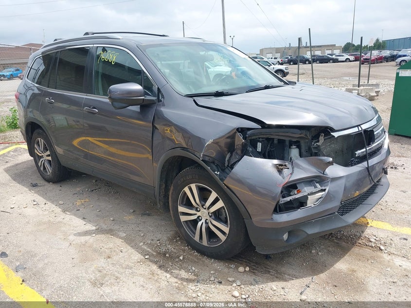 2017 HONDA PILOT auction photo 1