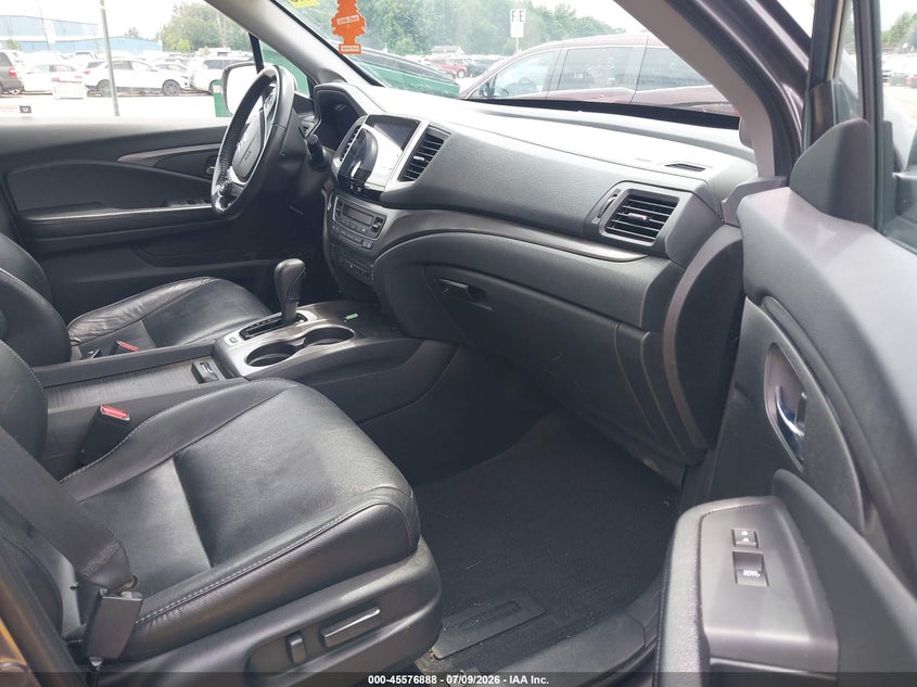 2017 HONDA PILOT auction photo 5
