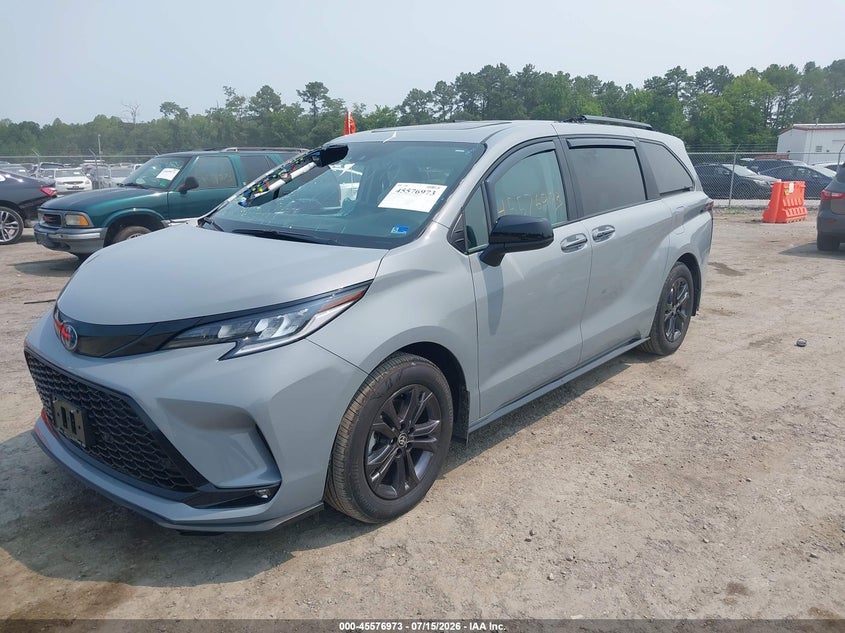 2025 TOYOTA SIENNA auction photo 2