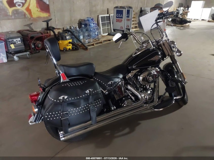 2012 HARLEY-DAVIDSON FLSTC auction photo 4