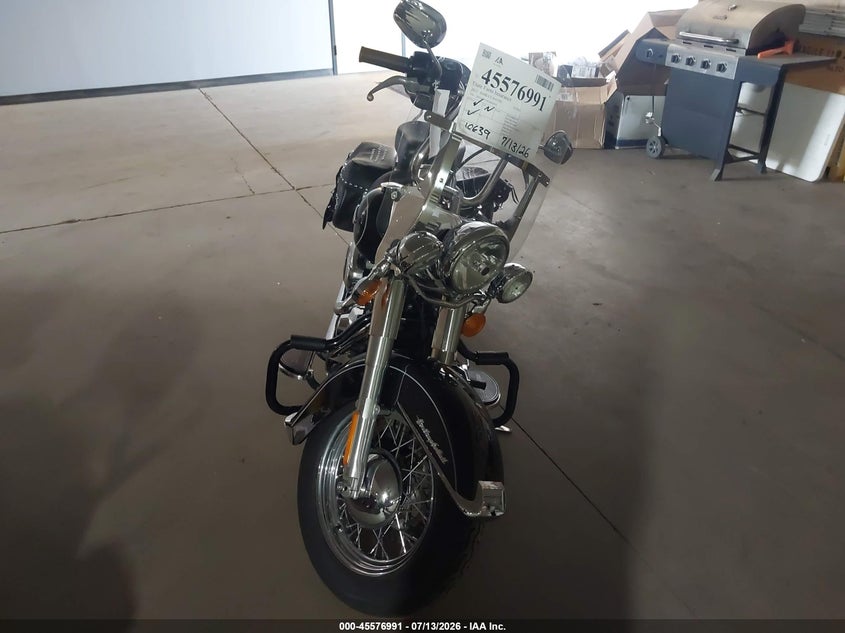 2012 HARLEY-DAVIDSON FLSTC auction photo 5