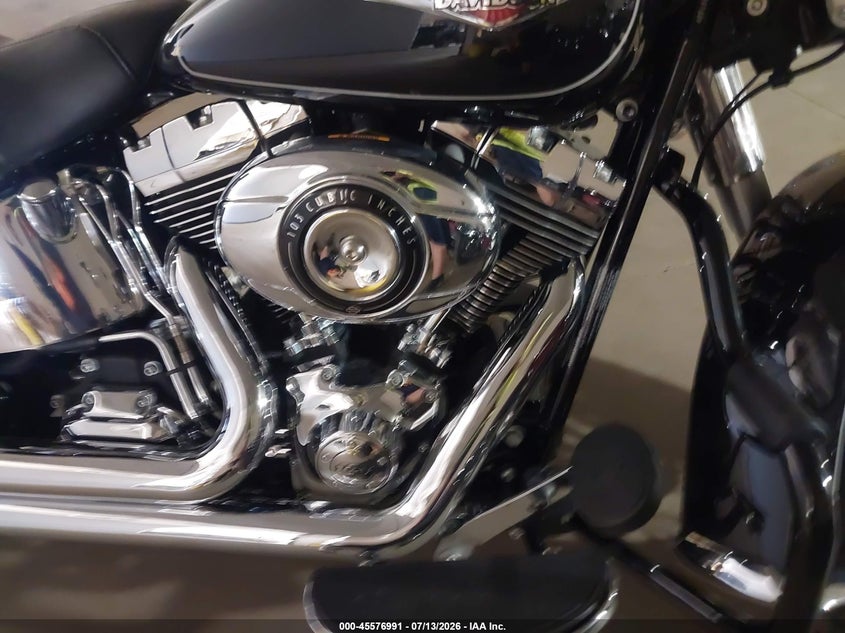 2012 HARLEY-DAVIDSON FLSTC auction photo 8