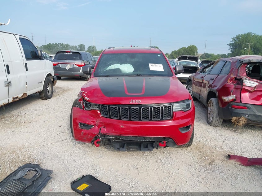 JEEP GRAND CHEROKEE - zdjęcie 13