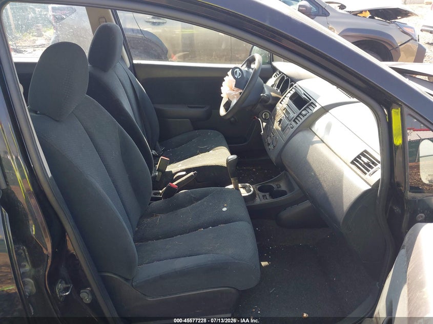 2010 NISSAN VERSA auction photo 5