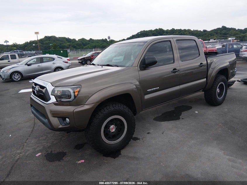 2012 Toyota Tacoma Base V6, Right Side, IAAI, VIN 3TMLU4EN0CM082665 — photo 2