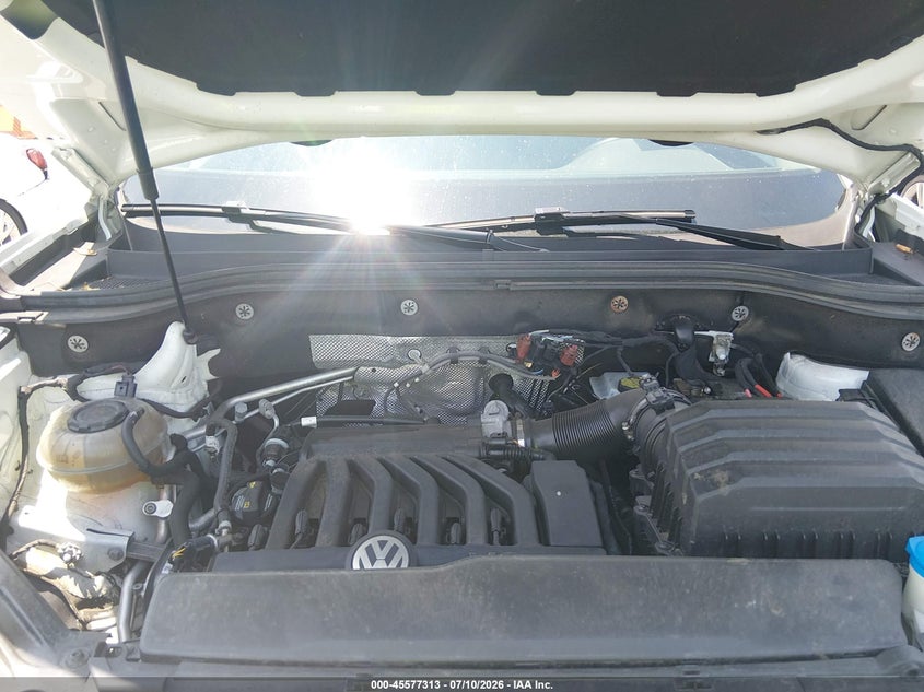 2019 Volkswagen Atlas 3.6L V6 Se W/Technology R-Line VIN: 1V2XR2CA0KC570049 Lot: 45577313