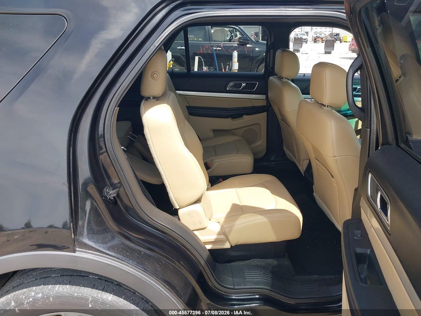 2016 FORD EXPLORER auction photo 8
