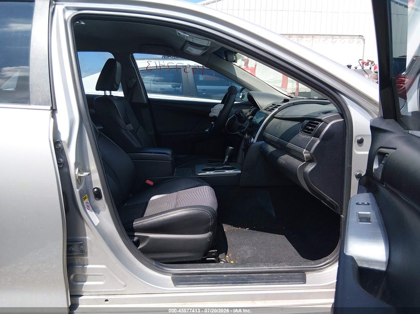 2014 TOYOTA CAMRY auction photo 5