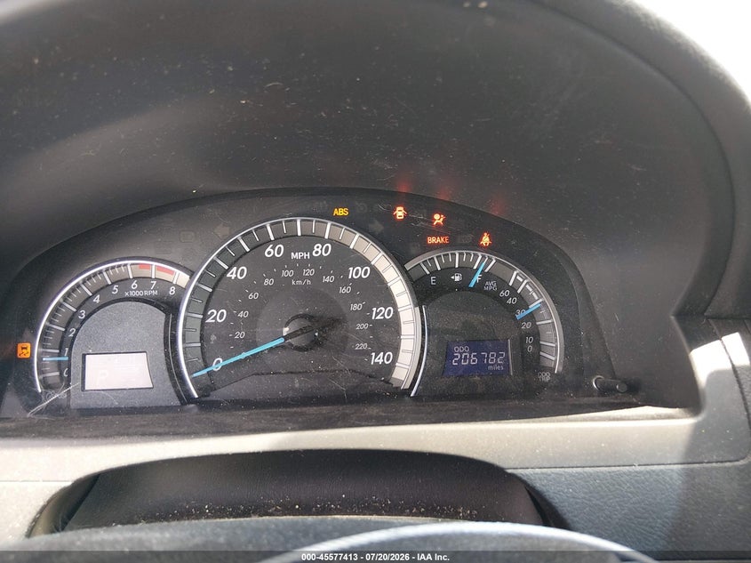 2014 TOYOTA CAMRY auction photo 7
