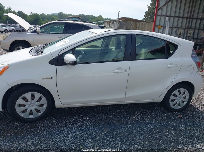 2014 Toyota Prius C One VIN: JTDKDTB38E1060924 Lot: 45577421
