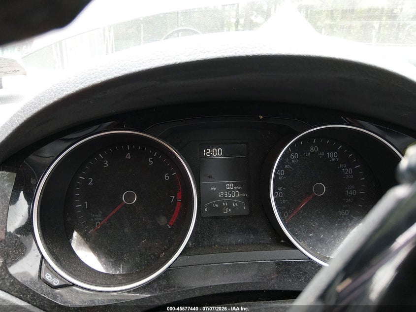 AtlanticExpress - Volkswagen Jetta