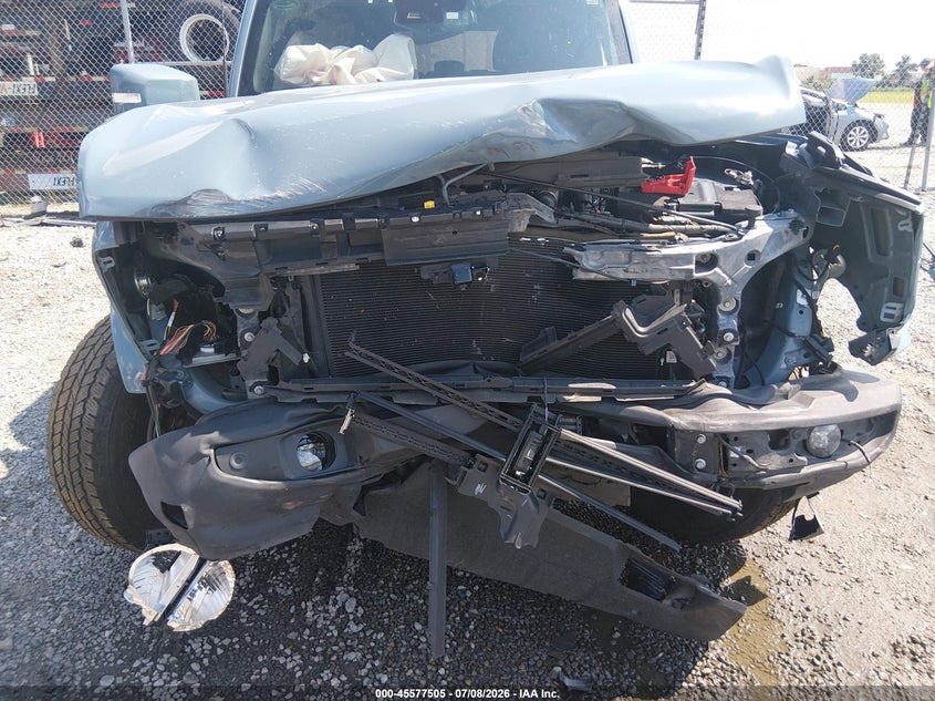 2022 FORD BRONCO auction photo 6