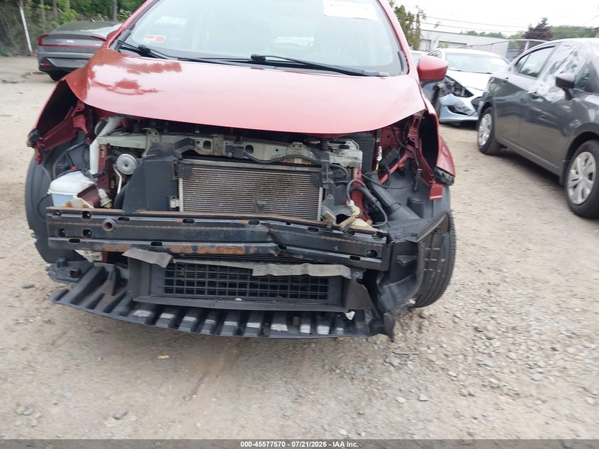 2019 NISSAN VERSA NOTE auction photo 6