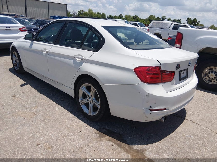 Vin: wba3b1c51fk136846, lot: 46076034, bmw 320i 20153