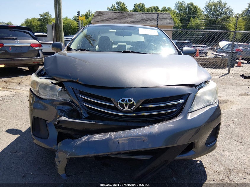 2013 TOYOTA COROLLA auction photo 6