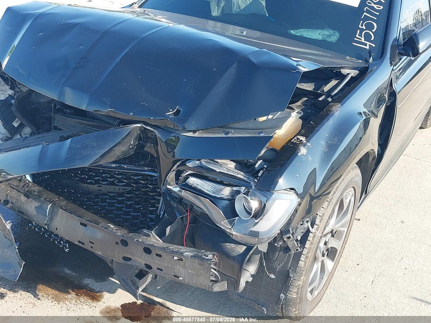 CHRYSLER 300 2018 VIN 2C3CCAGG3JH130384