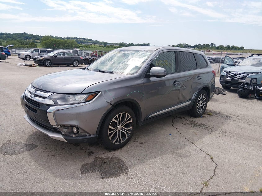 2018 Mitsubishi Outlander, Правый зад, IAAI, VIN JA4AD3A31JJ002333 — фото 2