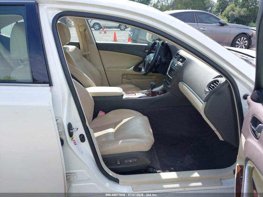 LEXUS IS 250 2013 VIN JTHCF5C21D2036066