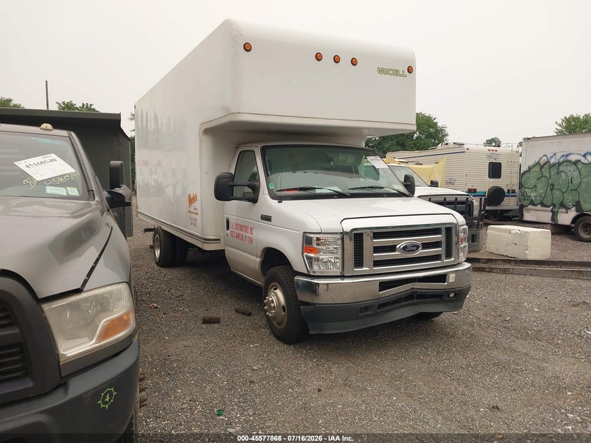 2022 Ford E-450 Cutaway