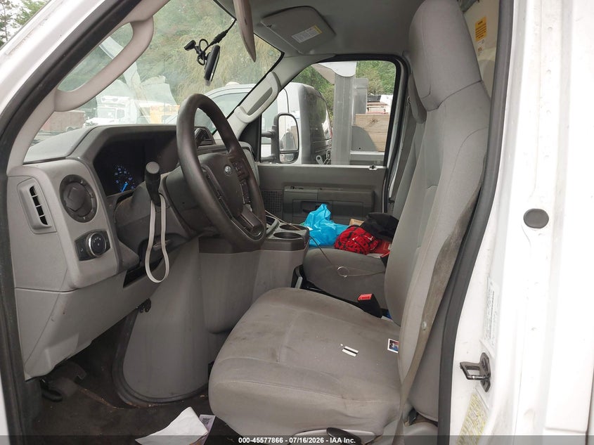 2022 FORD E-450 CUTAWAY auction photo 7