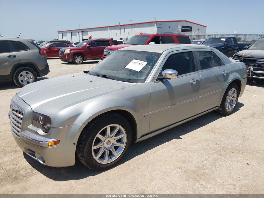 2006 Chrysler 300C, Удар сзади, IAAI, VIN 2C3KA63H06H240460 — фото 2