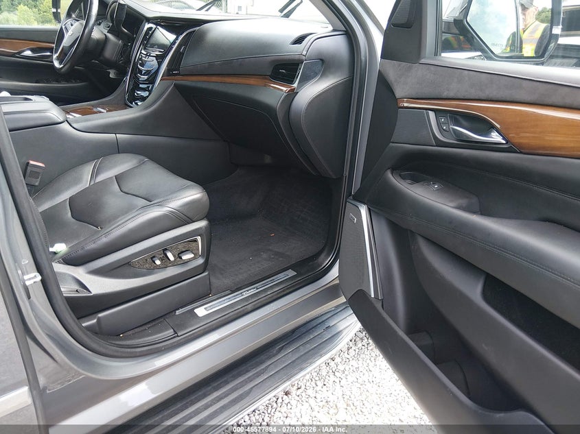 2020 CADILLAC ESCALADE auction photo 5
