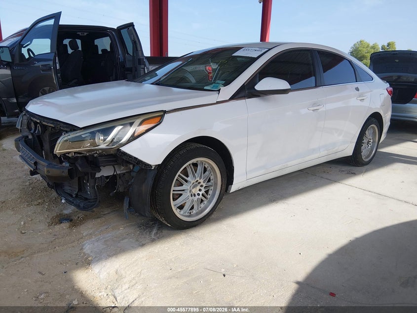 2015 Hyundai Sonata Se 5NPE24AF2FH017596 photo 1