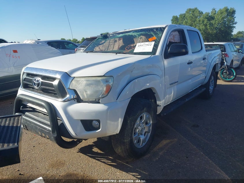 2014 Toyota Tacoma, Biohazard, IAAI, VIN 5TFLU4EN1EX093171 — photo 2
