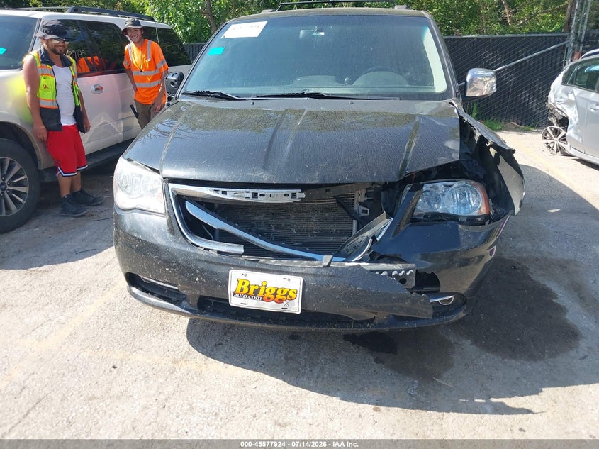 2015 Chrysler Town & Country Touring-L VIN: 2C4RC1CG2FR674128 Lot: 45577924