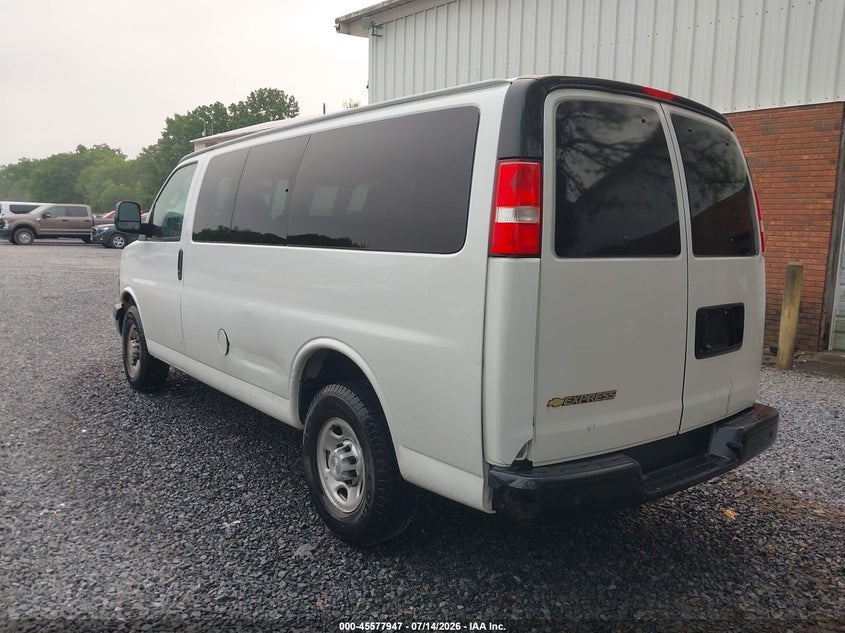 2019 CHEVROLET EXPRESS 2500 auction photo 3