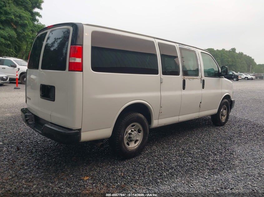 2019 CHEVROLET EXPRESS 2500 auction photo 4