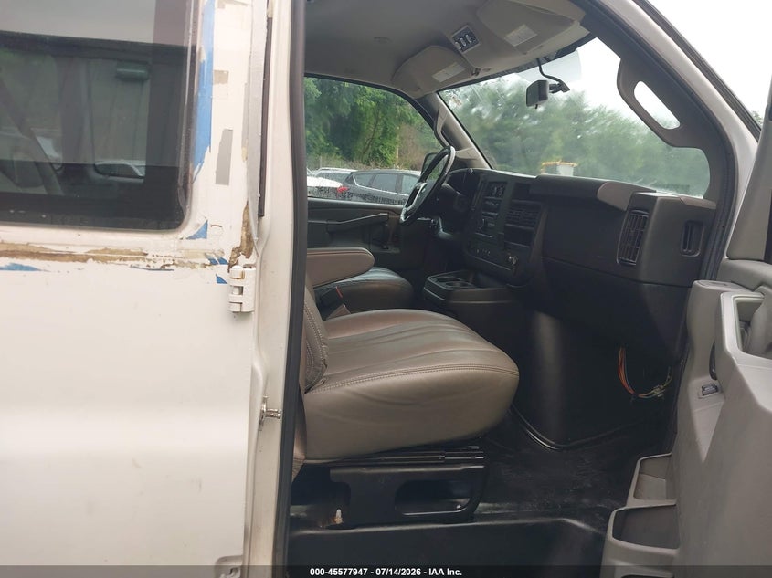 2019 CHEVROLET EXPRESS 2500 auction photo 5