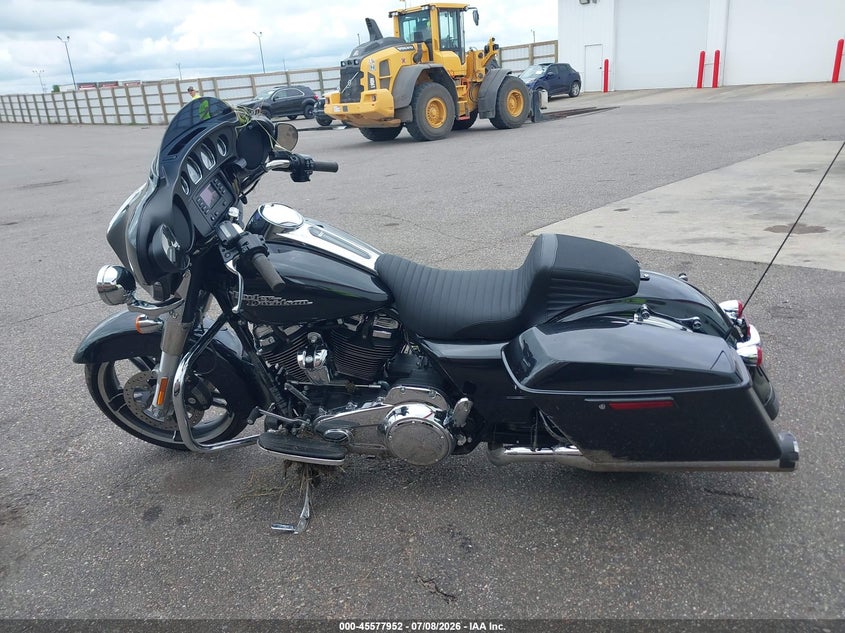 2018 Harley-Davidson Flhx Street Glide VIN: 1HD1KBC13JB638777 Lot: 45577952