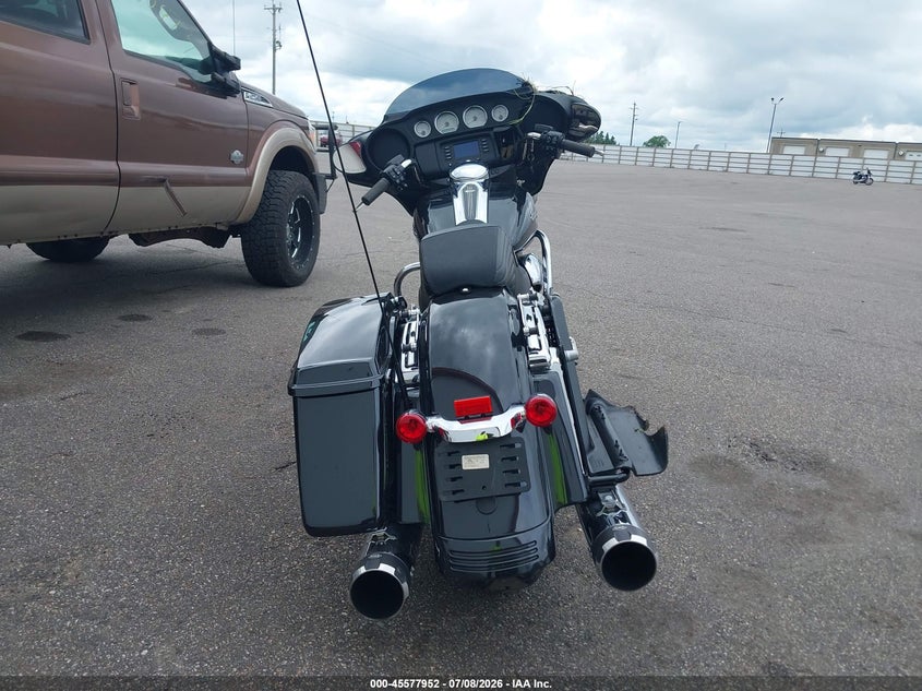 2018 Harley-Davidson Flhx Street Glide VIN: 1HD1KBC13JB638777 Lot: 45577952