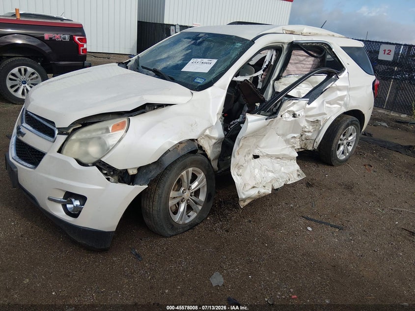 2015 Chevrolet Equinox, Left Side, IAAI, VIN 1GNALCEK4FZ114182 — photo 2