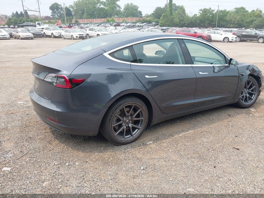 2018 TESLA MODEL 3 auction photo 4