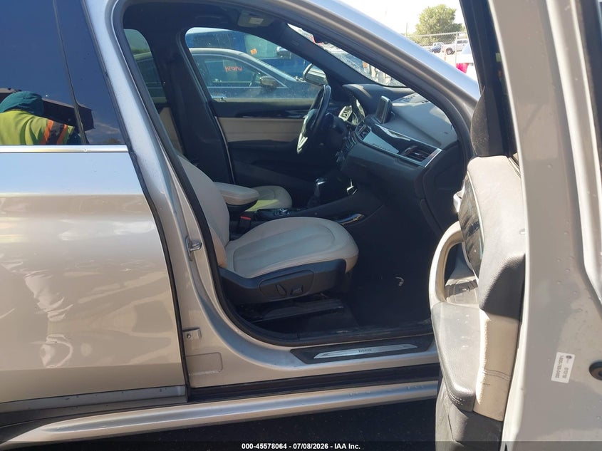 2016 BMW X1 auction photo 5