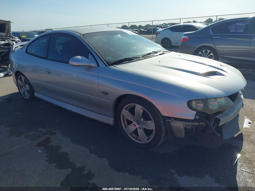 2005 PONTIAC GTO