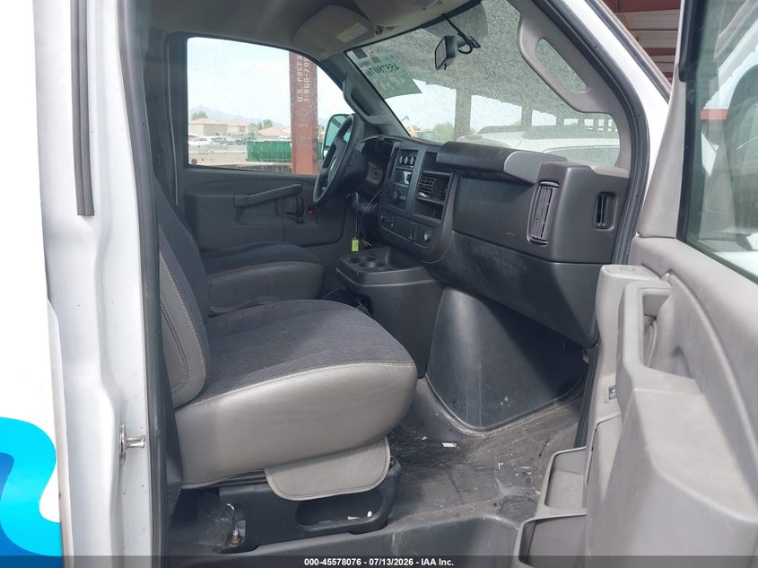 2020 GMC Savana VIN 1GTW7AFG1L1236932 nuotrauka 5