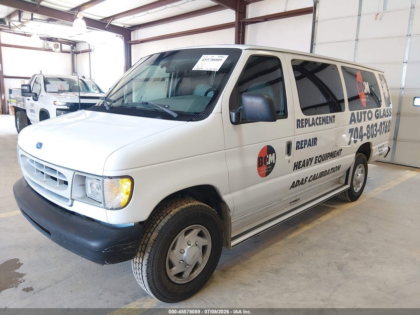1997 FORD CLUB WAGON auction photo 2