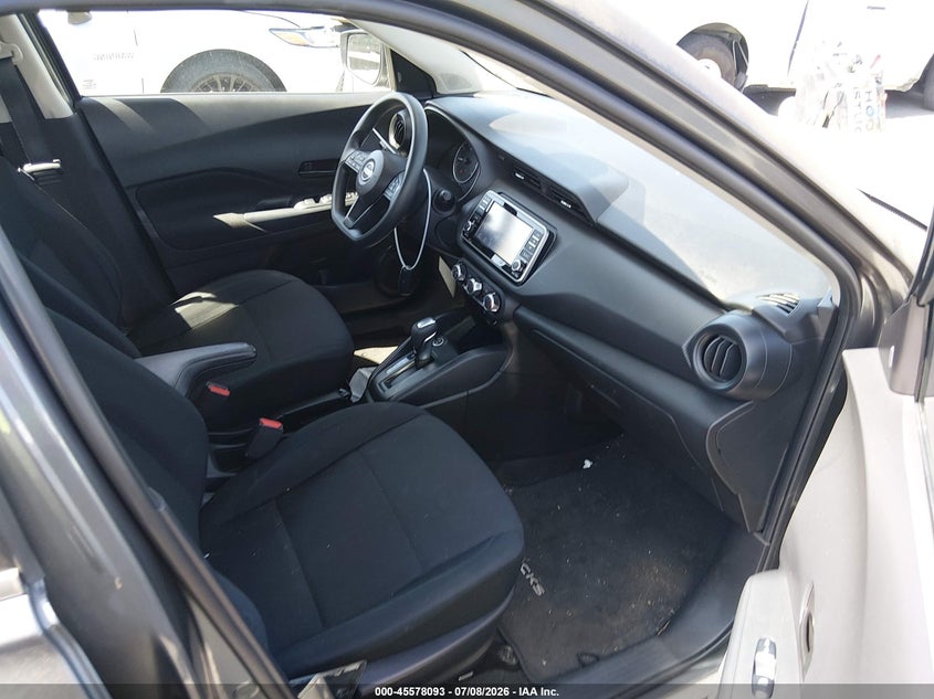 2023 NISSAN KICKS auction photo 5