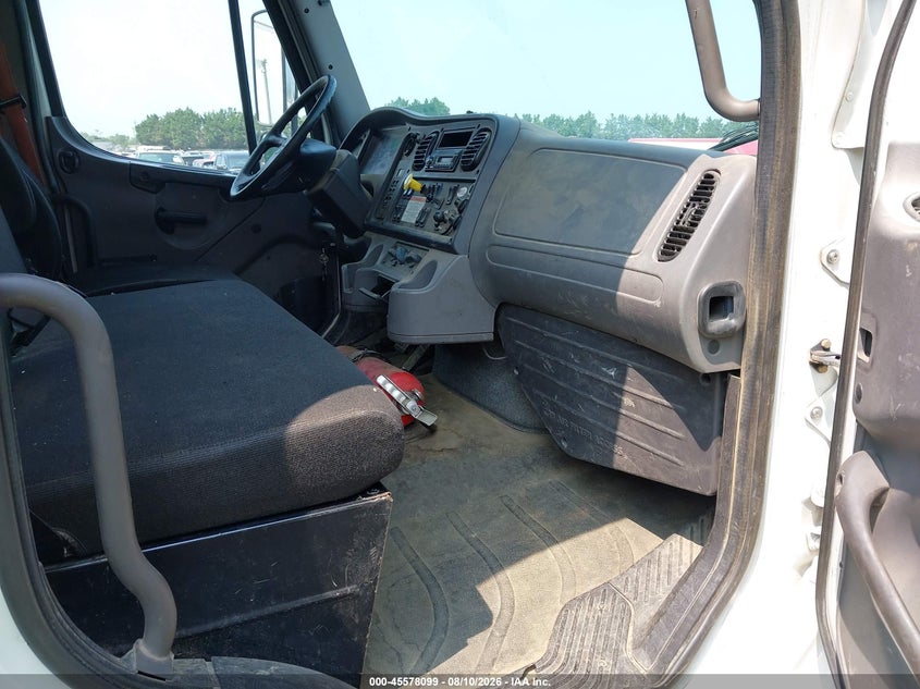 2016 OTHER FREIGHTLINER M2 106 MEDIUM DUTY TRUCK N/A