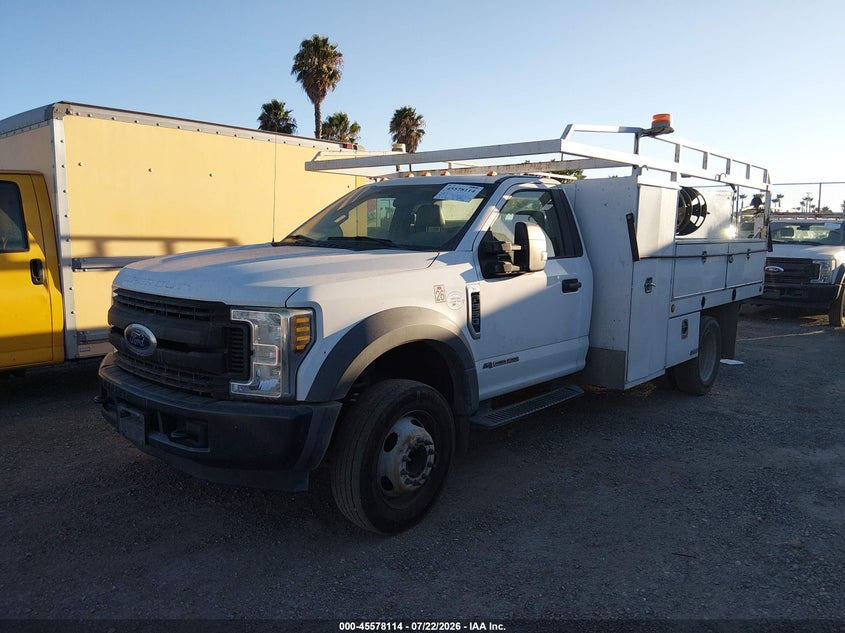 2019 FORD F-550 CHASSIS auction photo 2